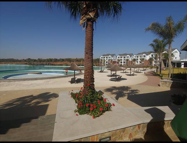 1 BEDROOM APARTMENT TO LET IN WILLOW PARK MANOR